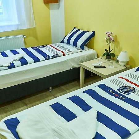 Deniz Guesthouse ブダペスト エクステリア 写真