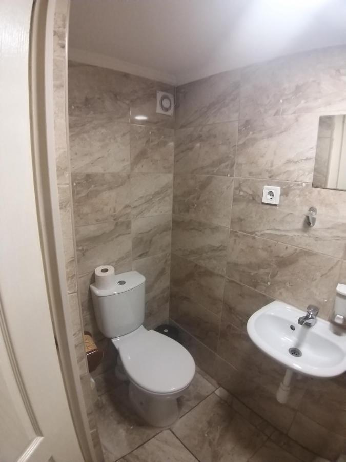 Deniz Guesthouse ブダペスト エクステリア 写真