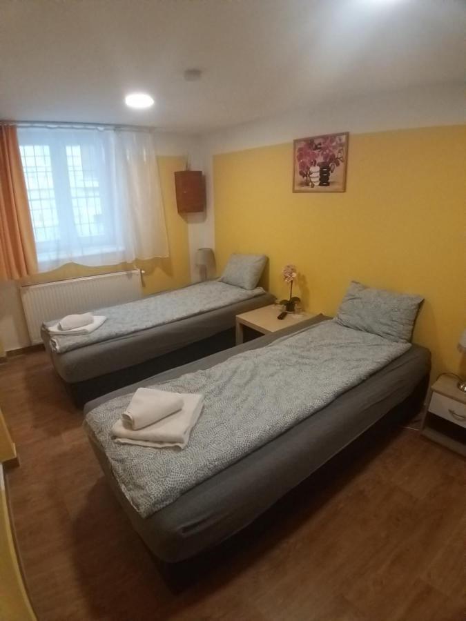 Deniz Guesthouse ブダペスト エクステリア 写真