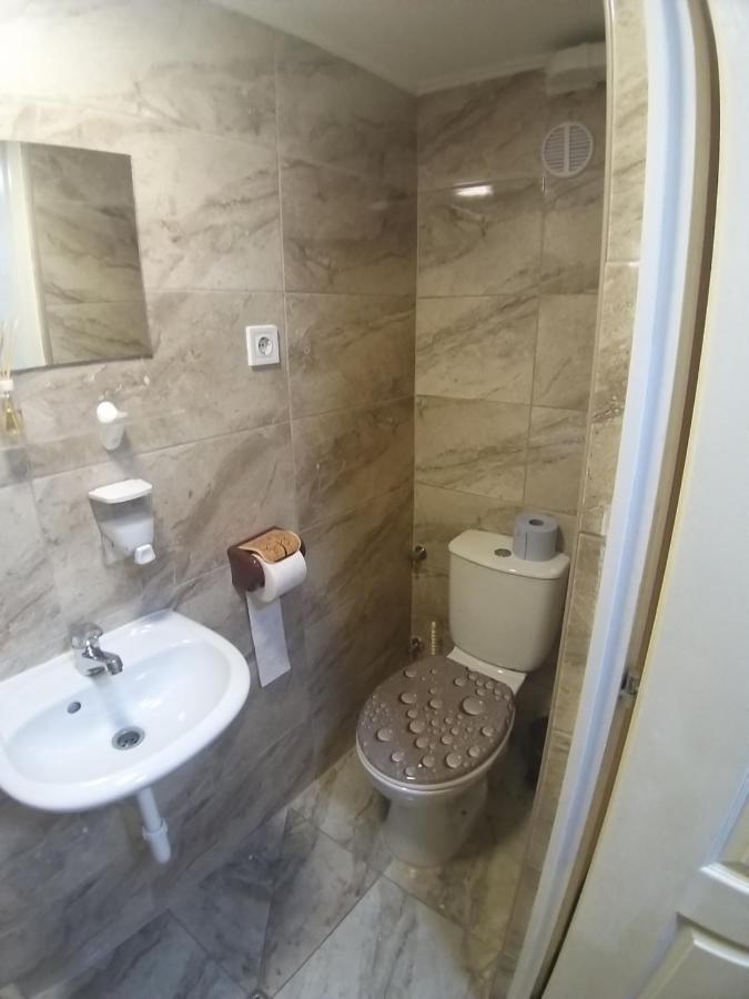 Deniz Guesthouse ブダペスト エクステリア 写真