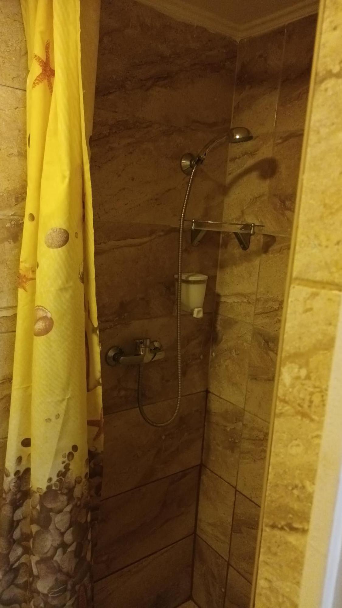 Deniz Guesthouse ブダペスト エクステリア 写真